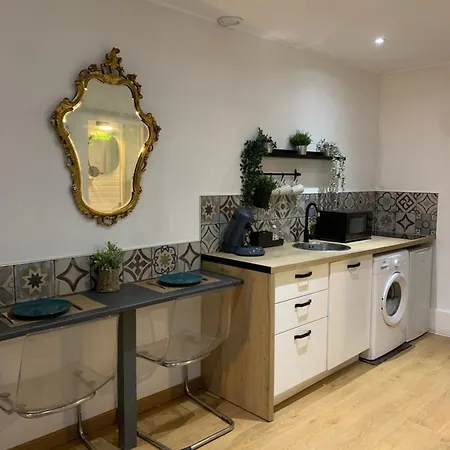 Velours & Balneo Апартаменты *