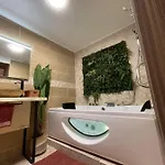 Velours & Balneo Saint-Nazaire (Loire-Atlantique)