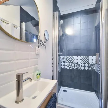 Velours & Balneo Apartment Saint-Nazaire (Loire-Atlantique)